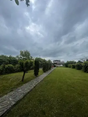 Duplex de vanzare, cu 8 camere, 300 mp, zona centrala - imagine 3