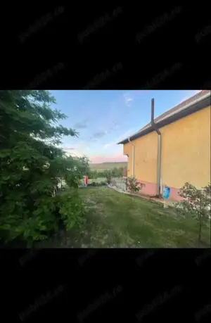 Vand casa cu etaj  la 13 km de oraș  - imagine 4