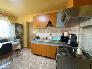 Casa individuala, de vanzare, cu 3 camere, 65 mp, zona Autogarii Beta - imagine 3