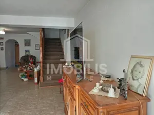 Casa cu 2 corpuri de cladire | zona 7 Noiembrie - imagine 2