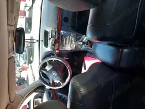 Vind Toyota Avensis 2004  motorina 2000cc schimbat distribuție , kit ambreiaj volanta, radiator segm