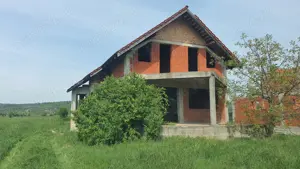 Casa in rosu  la Osorhei - imagine 7