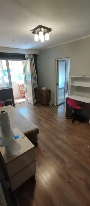 Vand apt. 3 cam., semi-decomandat, Inel 2