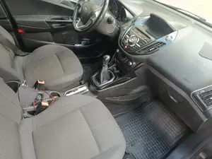 Ford B-Max 1.6 TDCi Titanium - imagine 3