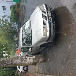 Vanzare vw bora 1,6l benzina -20  km reali - imagine 3