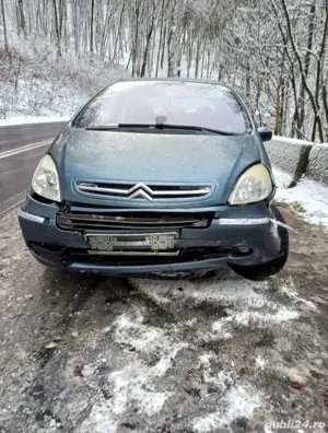 Dezmembrez Citroen Xsara Picasso 