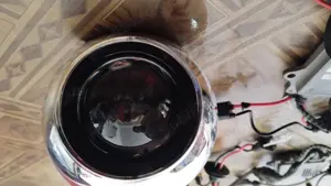 Vând becuri cu xenon+ lupe !