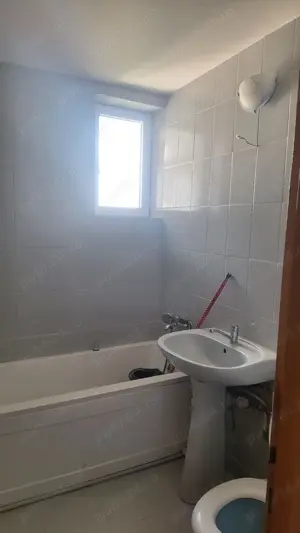 Vand apartament in Bals - imagine 2