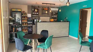 Vând spațiu comercial în Vânători Vrancea - imagine 5