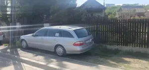 Mercedes Benz E Klasse 200 Kompressor 2003 - imagine 2