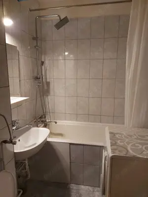Închiriez garsoniera confort I, etaj 2, Bd. Independentei , langa RFN - imagine 3