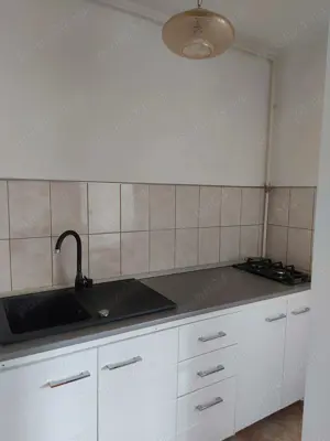 Închiriez garsoniera confort I, etaj 2, Bd. Independentei , langa RFN - imagine 4