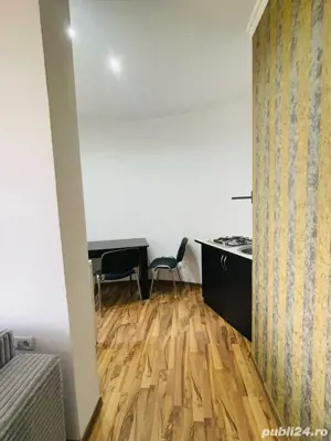 Închiriez apartament cu 2 camere, la vila  - imagine 2