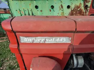 Tractor Universal 445 DT