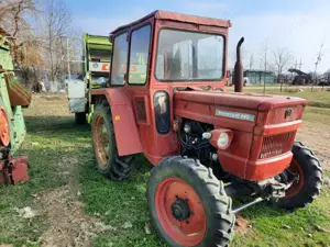Tractor Universal 445 DT - imagine 2