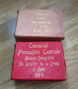 Placheta festival muzical 1974 in cutie originala - imagine 2