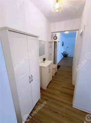Apartament cu 3 camere 2 bai si parcare privata in Selimbar zona Brana - imagine 11