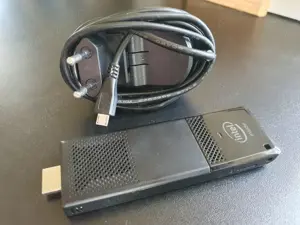Intel Compute Stick Smart TV Windows 10 cu licenta