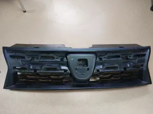 Vand Grila masca fata (calandru) Dacia Duster - imagine 2