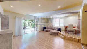 De vanzare Casa  cu 7 camere + Piscina in Zona  Prelungirea Ghencea - imagine 3