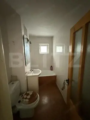 Apartament cu 3 camere, decomandat, zona George Enescu - imagine 9