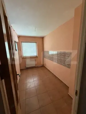 Apartament cu 3 camere, decomandat, zona George Enescu - imagine 5