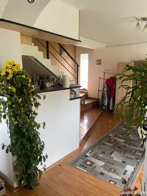 Casa de vânzare la curte cu mult spațiu verde si zona liniștită  - imagine 3