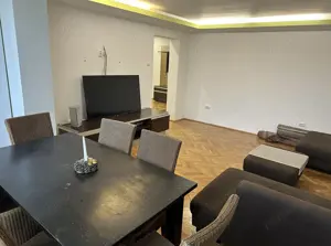 Apartamnet Cu 4  Camere Decomandat Boxa Garaj Zona Spitalul Județean  - imagine 2