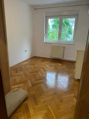 Apartamnet Cu 4  Camere Decomandat Boxa Garaj Zona Spitalul Județean  - imagine 5