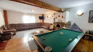 Vanzare casa mare la munte langa padure in Cheia Prahova locatie excelenta - imagine 5