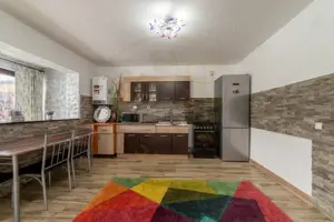 Casa spațioasă cu 6 camere și teren generos, lângă pădure - Valea Ursului/Argeș - imagine 5