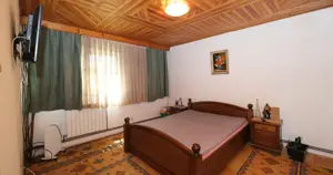 Vanzare casa mare la munte langa padure in Cheia Prahova locatie excelenta - imagine 16