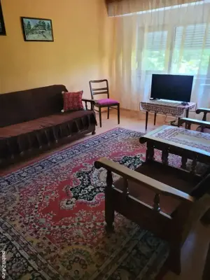 Inchiriez apartament 2 camere Zona Brotacei - imagine 2 Inchiriez apartament 2 camere Zona Brotacei - imagine 2