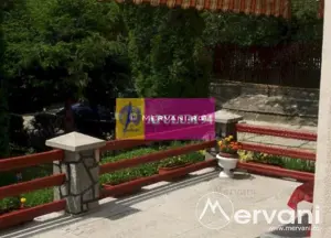 Vila de vanzare in Busteni - Zona Centrala - imagine 3