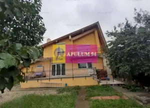 Vilă spațioasă și bine construită lângă București