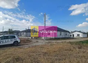 Gulia, teren intravilan curti-constructii, 523 mp - imagine 2