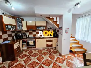Apartament 3 camere, cu scara interioara, et.2, zona Kaufland Cetate