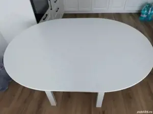 Masă din lemn masiv 