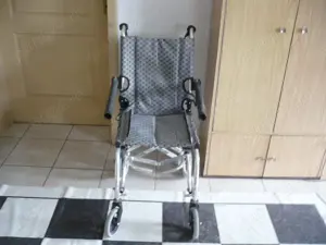 Obiecte ortopedice pentru persoane cu handicap - imagine 4