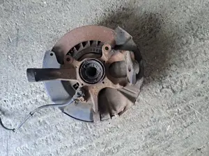 fuzeta l200 pajero sport completa cu rulment  