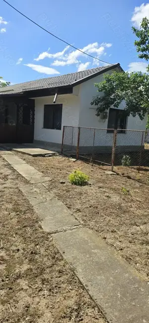 Casa la 28 km de București 