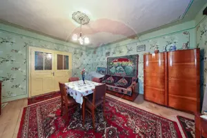 Casă spatioasa cu anexe si gradina in localitatea Ungra/Brasov - imagine 19