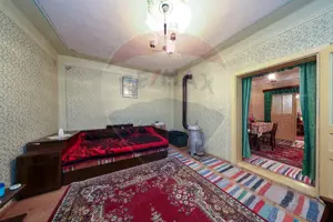 Casă spatioasa cu anexe si gradina in localitatea Ungra/Brasov - imagine 15