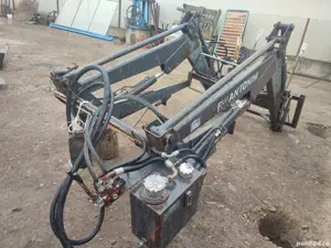 Încărcător frontal FIAT 