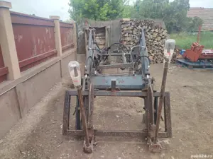 Încărcător frontal FIAT  - imagine 2 Încărcător frontal FIAT  - imagine 2