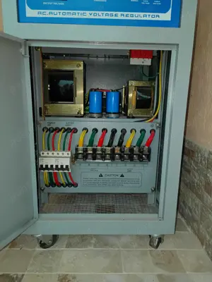 Stabilizator tensiune precizie trifazat 30 kva - imagine 2