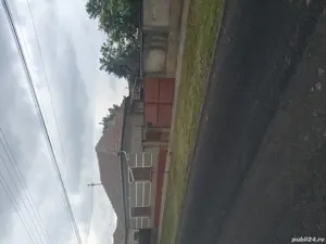 Doua case lipite la sosea in Iratosu aproape de Arad - imagine 3