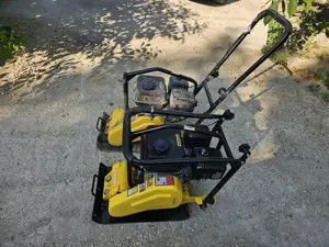 Inchiriez placa compactoare 5.5 cp 62 kg LONCIN MS601-2 