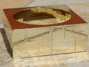 Bratara dreptunghiulara aurie glossy din plastic