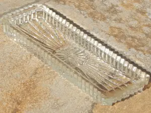 Vas cristal suport creioane pixuri cu model in relief 15.4 x 5 cm